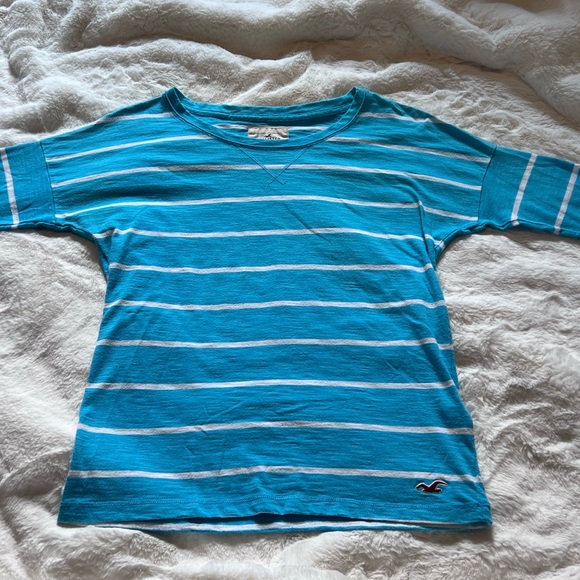 Hollister Quarter Sleeve Tee - Picture 3 of 5